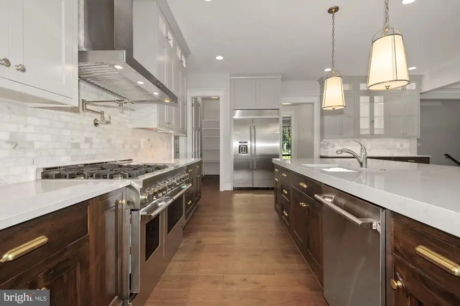 440 Lewis St Nw, Vienna, VA 22180 - #3