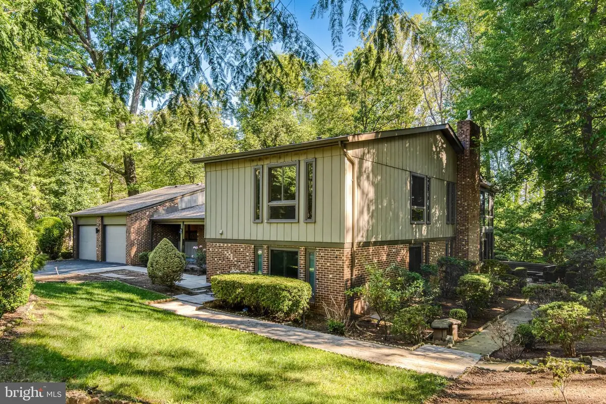 9022 Trailridge Ct, Vienna, VA 22182 - #1
