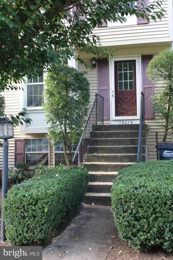 14613 Olde Kent Rd, CENTREVILLE, VA 20120