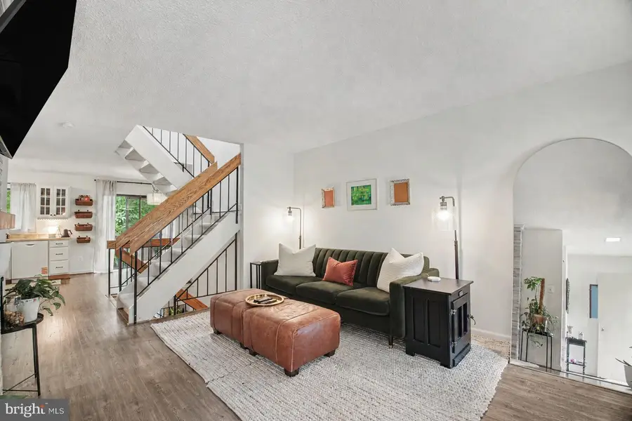 2104 Cartwright Pl, Reston, VA 20191 - #3
