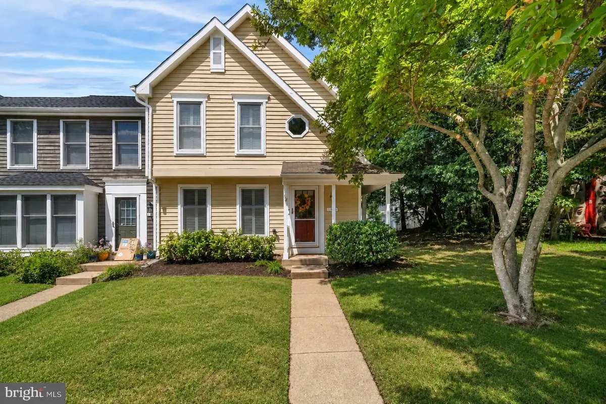 1536 Twisted Oak Dr, Reston, VA 20194 - #1