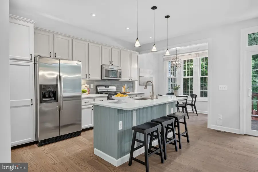 5560 Jowett Ct, Alexandria, VA 22315 - #3