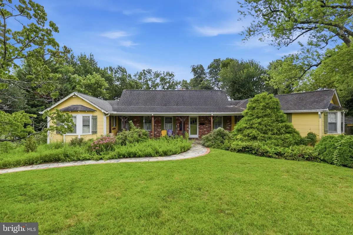 1841 Kirby Rd, McLean, VA 22101 - #1