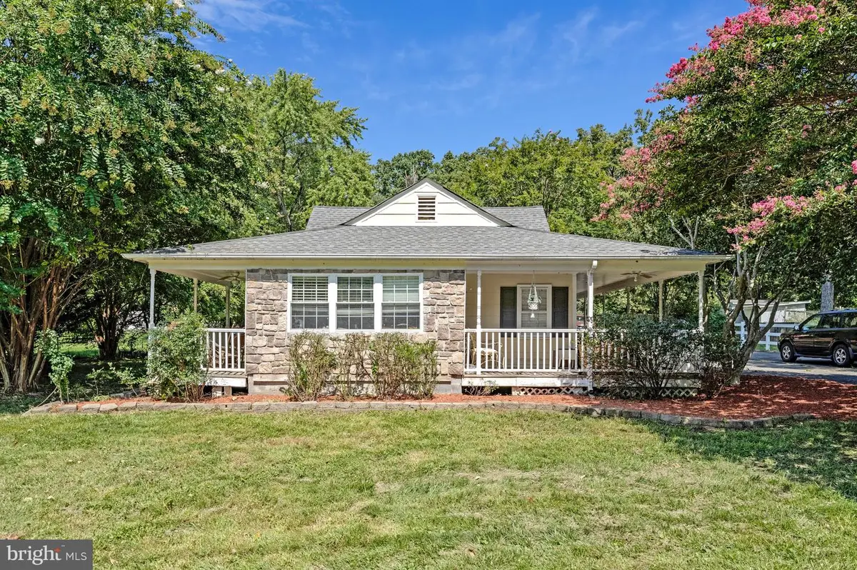 12504 Popes Head Rd, Clifton, VA 20124 - #1
