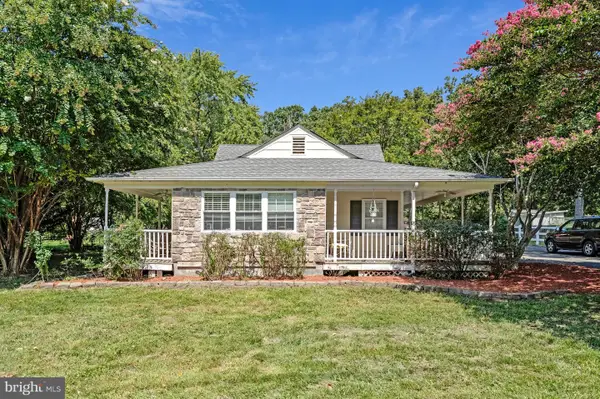 12504 Popes Head Rd, CLIFTON, VA 20124