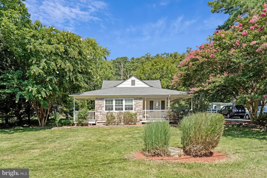 12504 Popes Head Rd, Clifton, VA 20124 - #2