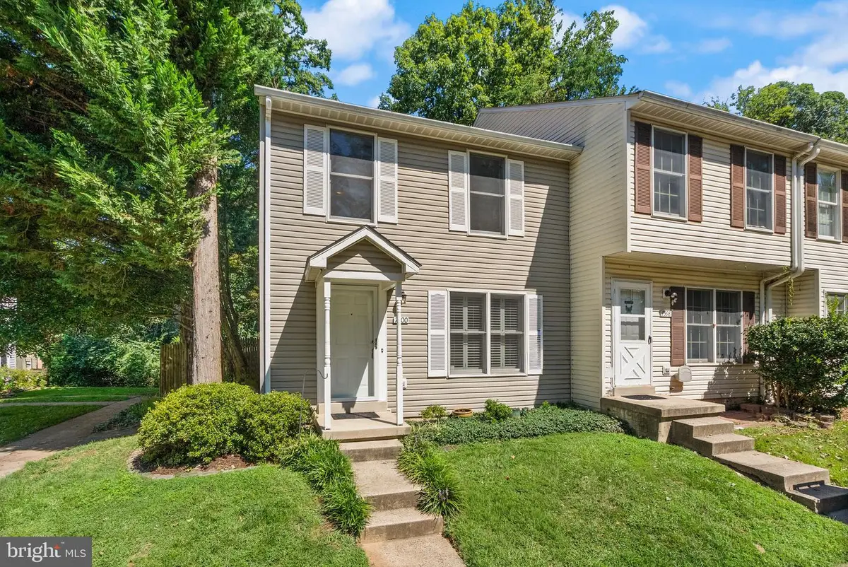 7600 Wood Mist Ln, Falls Church, VA 22043 - #1