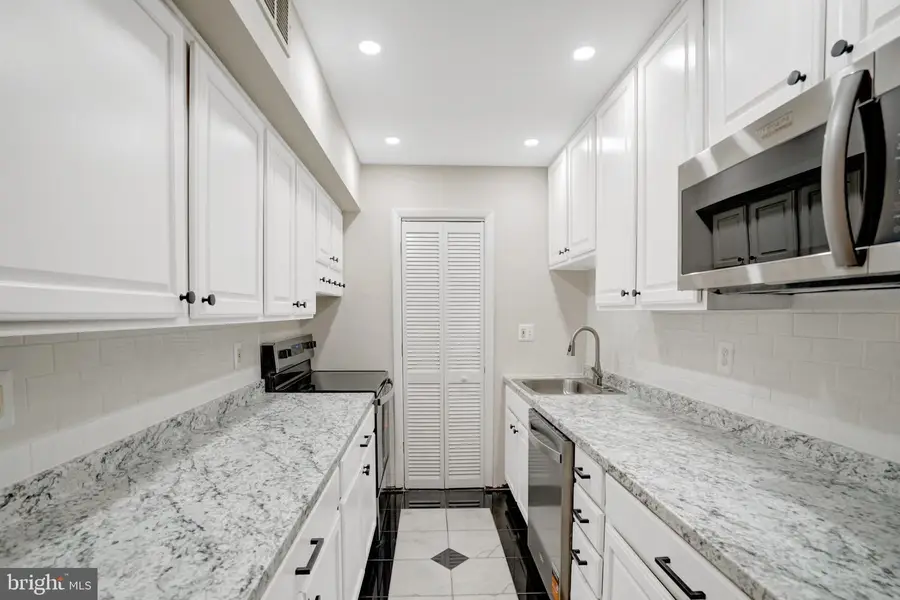 5901-a Kingsford Rd #435, Springfield, VA 22152 - #3