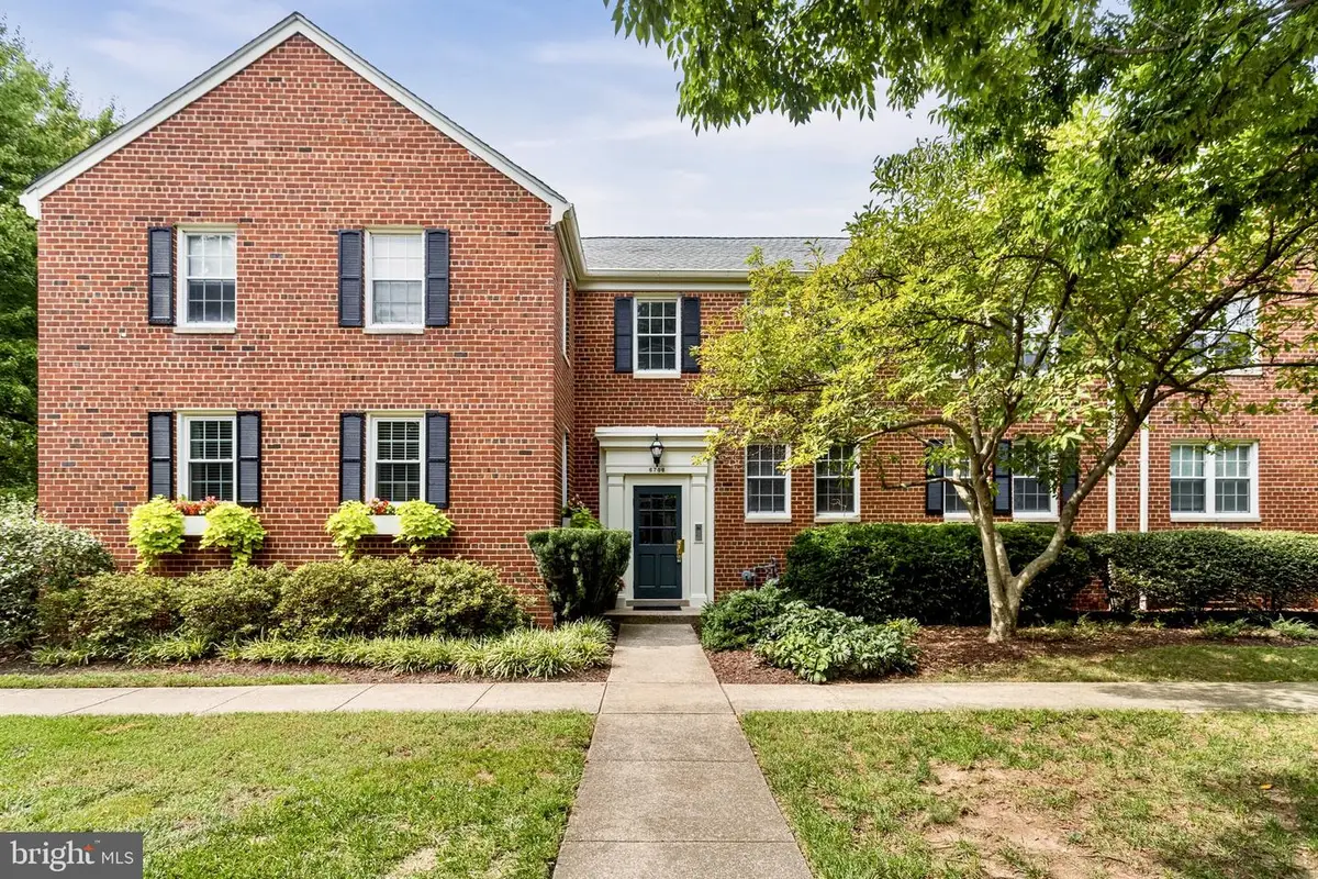 6706 W Wakefield Dr #a2, Alexandria, VA 22307 - #1