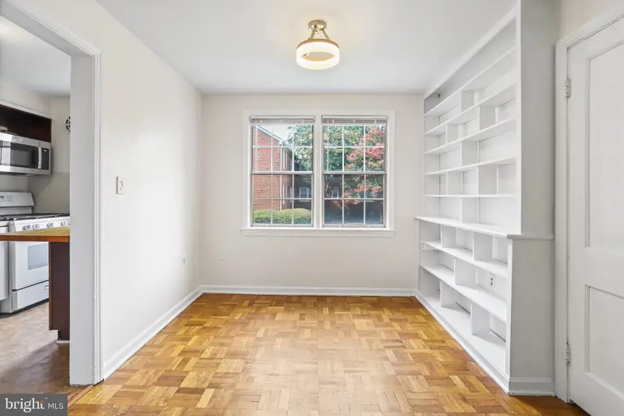 6706 W Wakefield Dr #a2, Alexandria, VA 22307 - #2