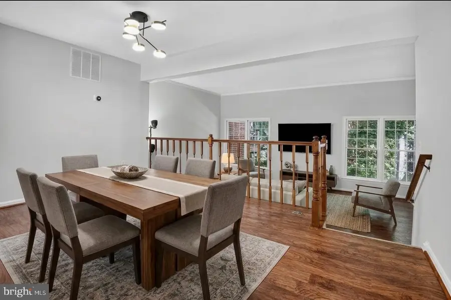 2155 Pond View Ct, Reston, VA 20191 - #2