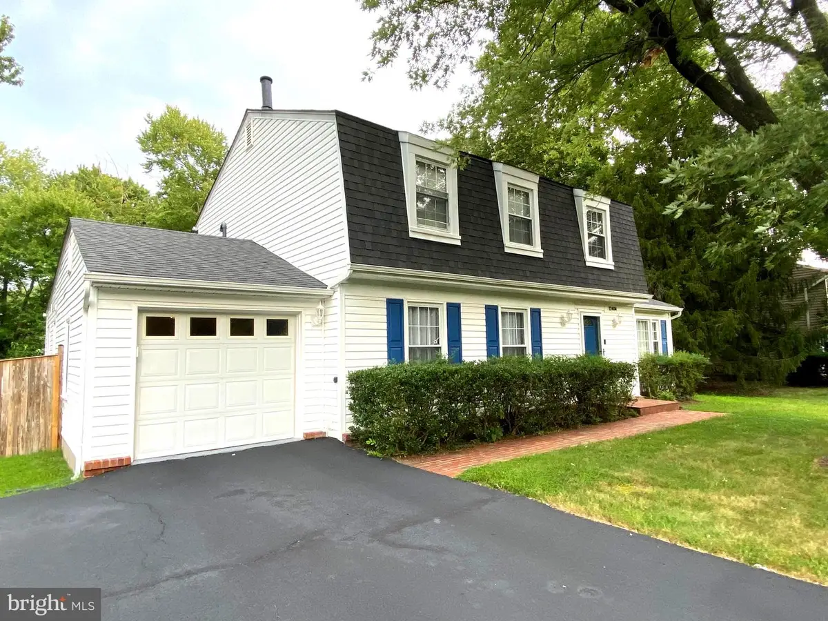 12404 Kings Lake Dr, Reston, VA 20191 - #1