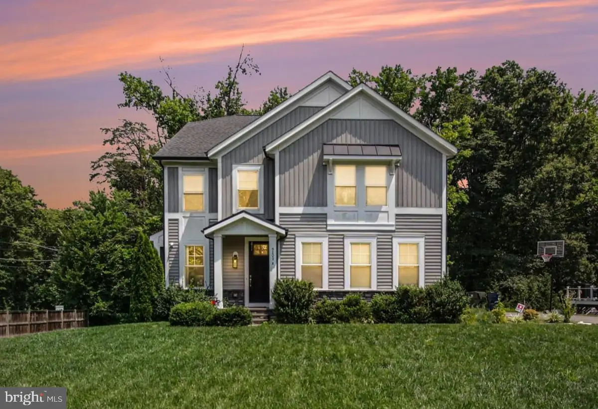 9203-a Forest Haven Dr, Alexandria, VA 22309 - #1