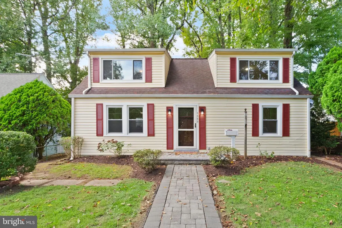 6909 Custis Pkwy, Falls Church, VA 22042 - #1