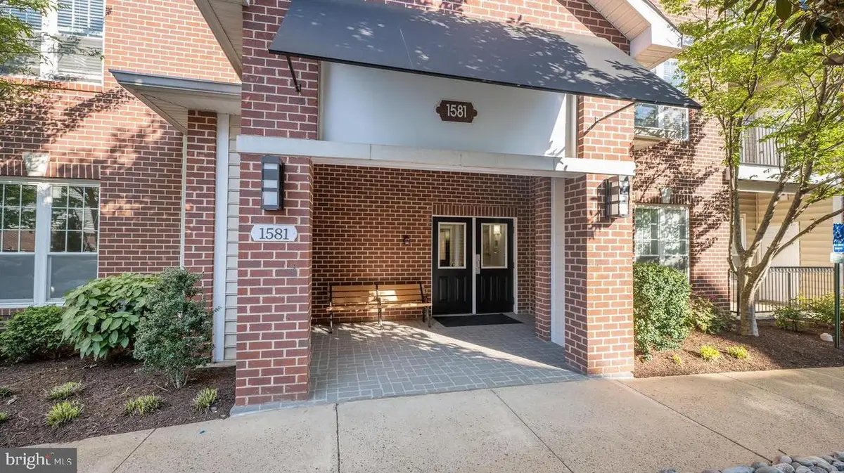 1581 Spring Gate Dr #5207, McLean, VA 22102 - #1