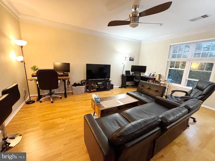 1581 Spring Gate Dr #5207, McLean, VA 22102 - #3
