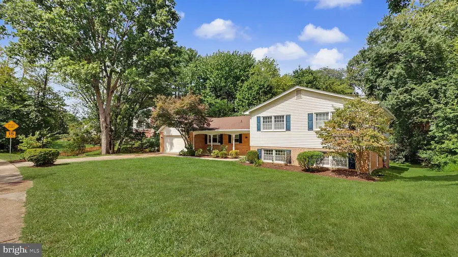 1324 Towlston Rd, Vienna, VA 22182 - #3
