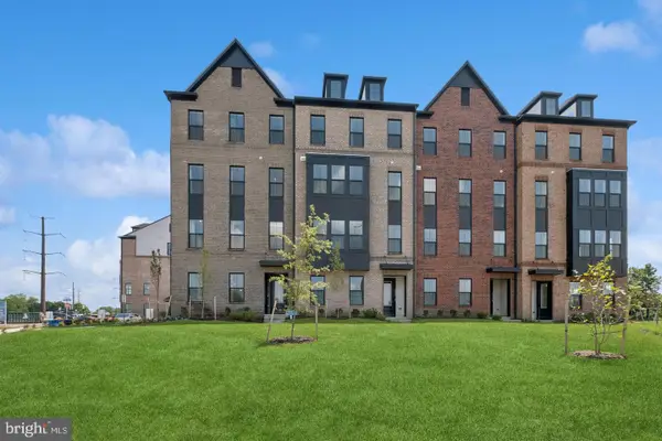 4824 Bauhaus Sq #lot 153, CHANTILLY, VA 20151