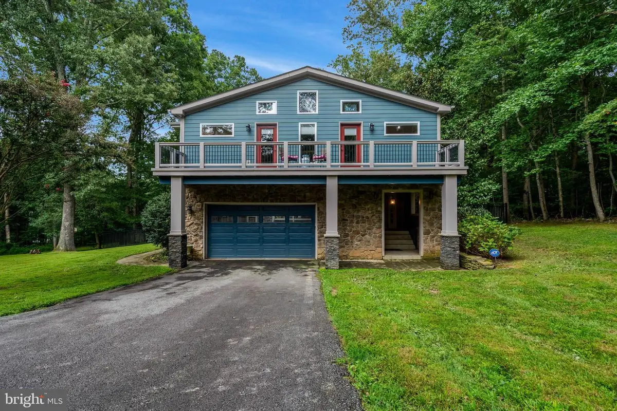 6321 Sydney Rd, Fairfax Station, VA 22039 - #1
