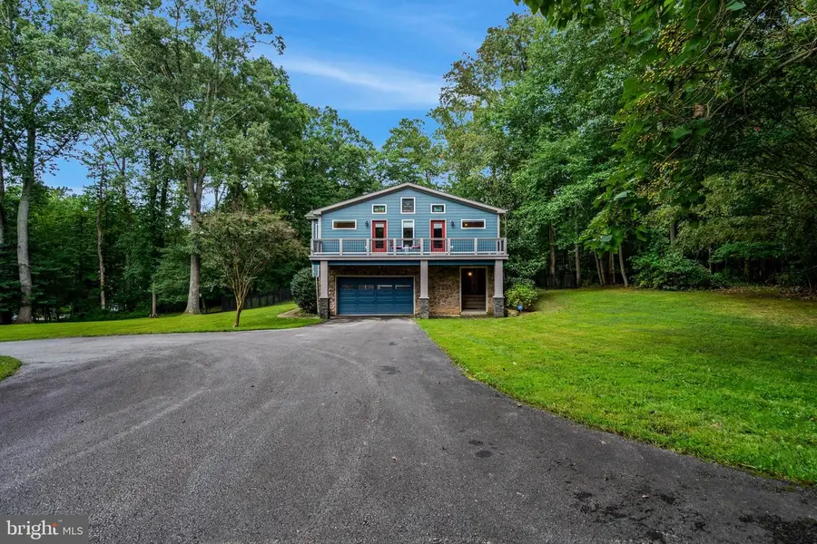 6321 Sydney Rd, Fairfax Station, VA 22039 - #2