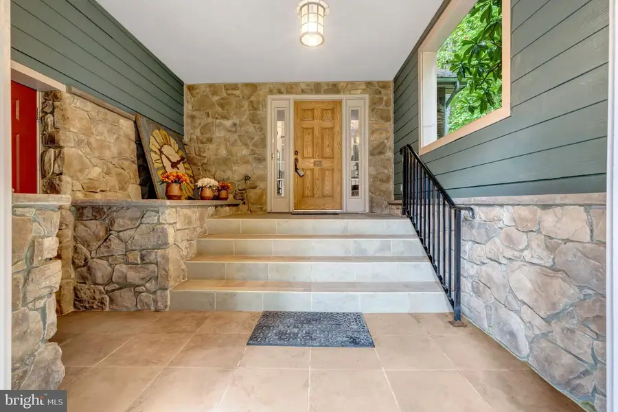 6321 Sydney Rd, Fairfax Station, VA 22039 - #3
