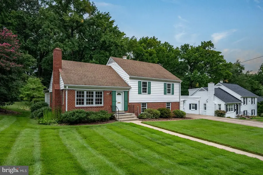 1308 Wake Forest Dr, Alexandria, VA 22307 - #2