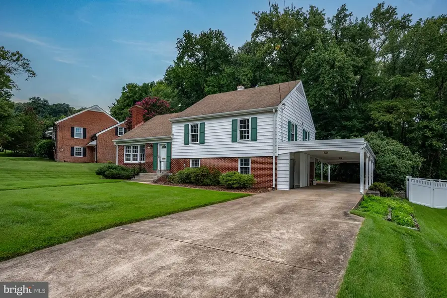 1308 Wake Forest Dr, Alexandria, VA 22307 - #3