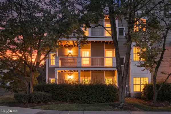 1704 Lake Shore Crest Dr #22, RESTON, VA 20190