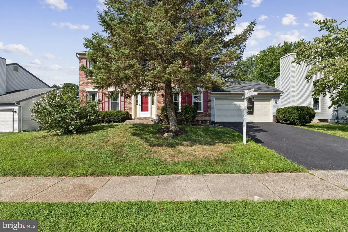 3574 Armfield Farm Dr, Chantilly, VA 20151 - #1