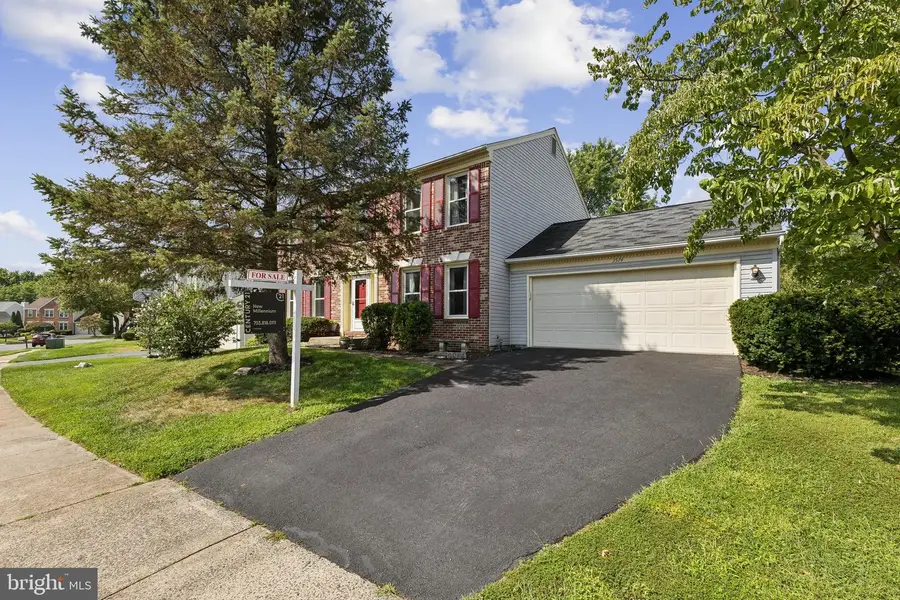 3574 Armfield Farm Dr, Chantilly, VA 20151 - #2