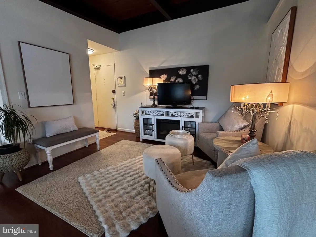 4901 Americana Dr #202, Annandale, VA 22003 - #1