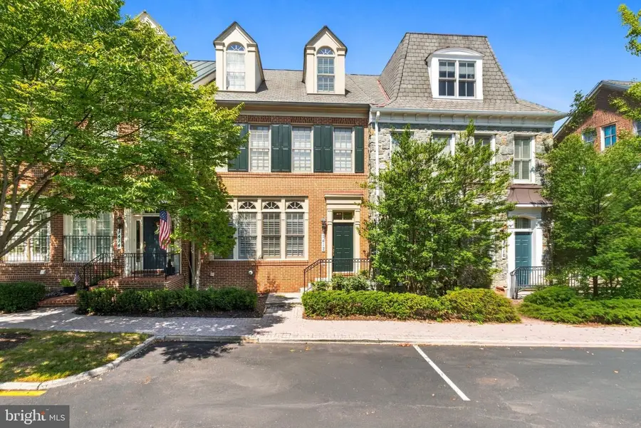 1412 Harvest Crossing Dr, McLean, VA 22101 - #2