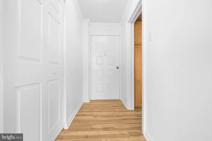 6800 Fleetwood Rd #619, McLean, VA 22101 - #2