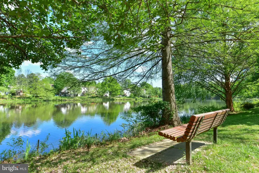 2946 Yarling #2946, Falls Church, VA 22042 - #2