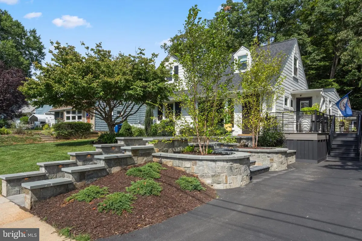 7017 Quander Rd, Alexandria, VA 22307 - #1