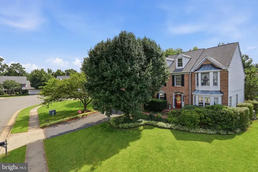808 Autumn Breeze Ct, Herndon, VA 20170 - #2