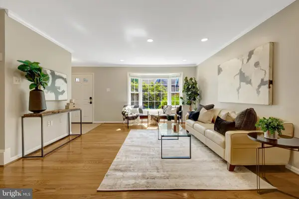 11992 Sentinel Point Ct, RESTON, VA 20191