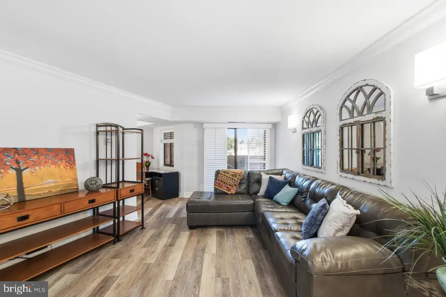 5901 Mount Eagle Dr #111, Alexandria, VA 22303 - #3