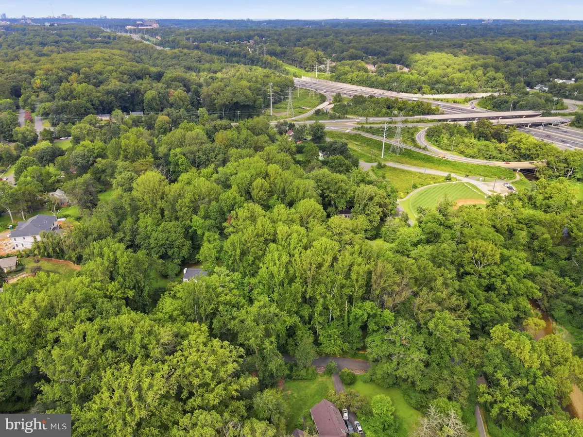 4217 Pineridge Dr, Annandale, VA 22003 - #1