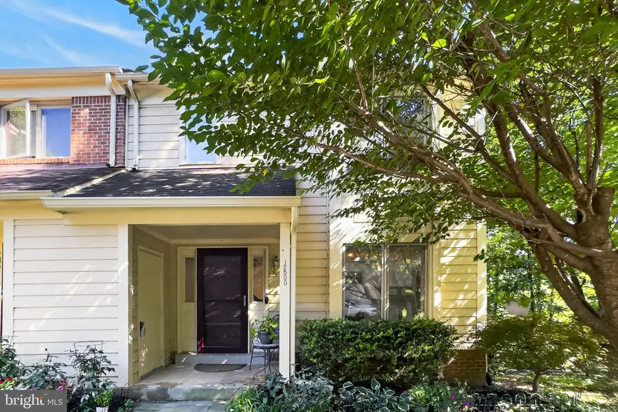 12500 N Lake Ct, Fairfax, VA 22033 - #3