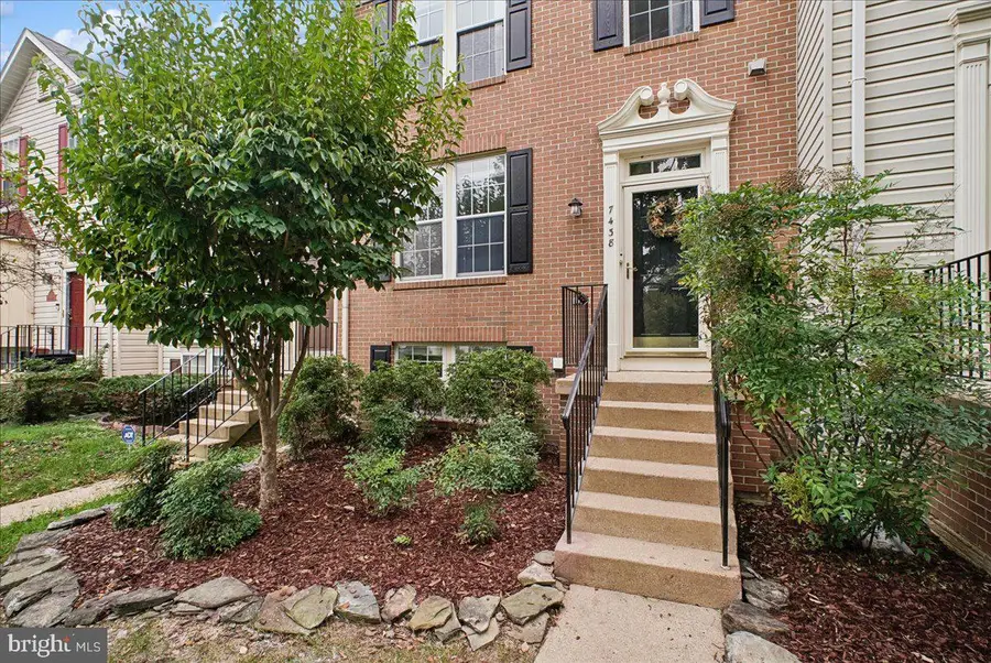 7438 Gadsby Sq, Alexandria, VA 22315 - #2
