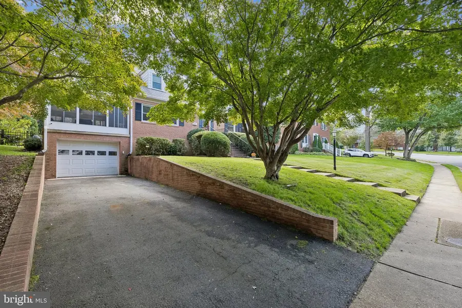 4035 N Stuart St, Arlington, VA 22207 - #3