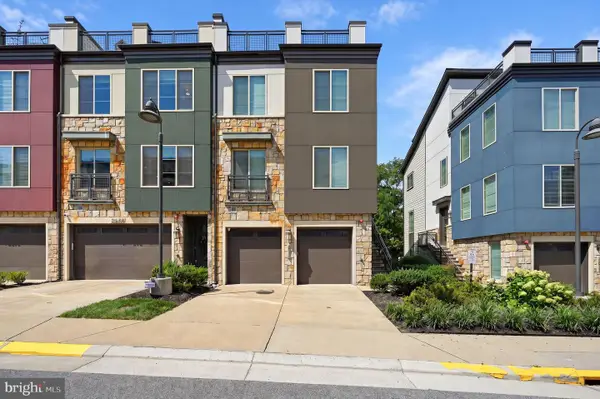 2874 Lowen Rd, ALEXANDRIA, VA 22303