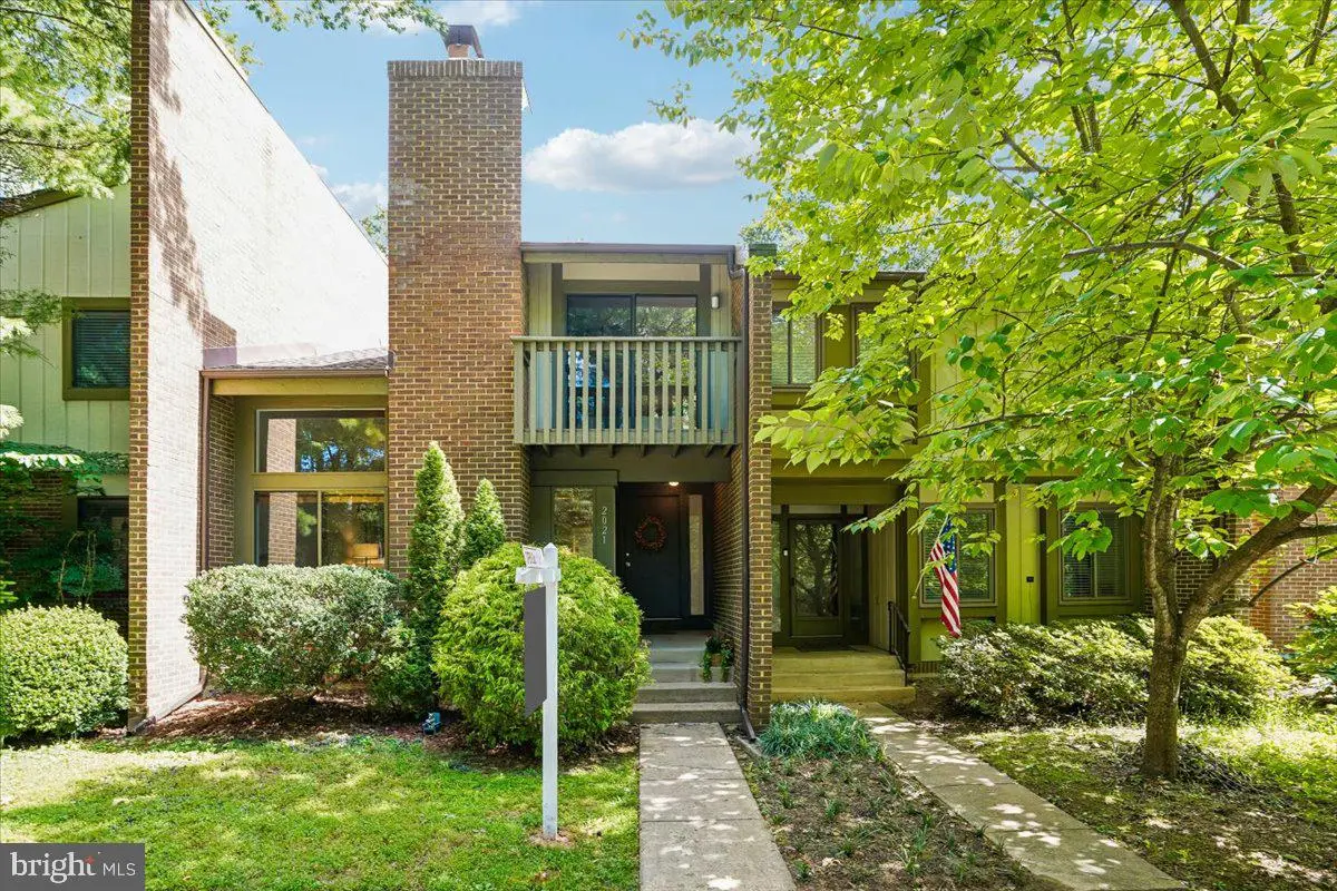 2021 Winged Foot Ct, Reston, VA 20191 - #1