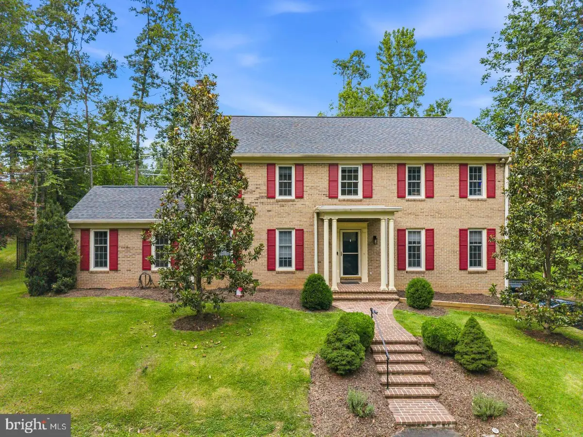12126 Beaver Creek Rd, Clifton, VA 20124 - #1