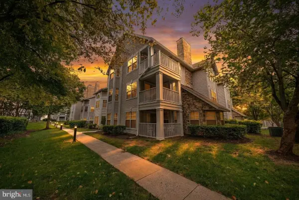 5636 Willoughby Newton Dr #37, CENTREVILLE, VA 20120