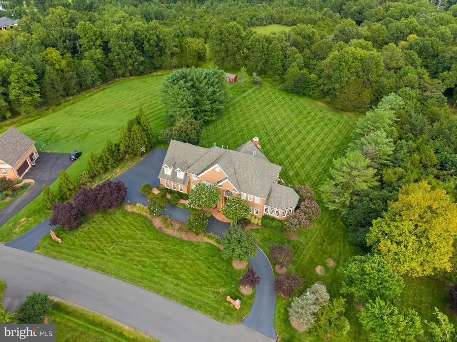 5452 Chandley Farm Cir, Centreville, VA 20120 - #3