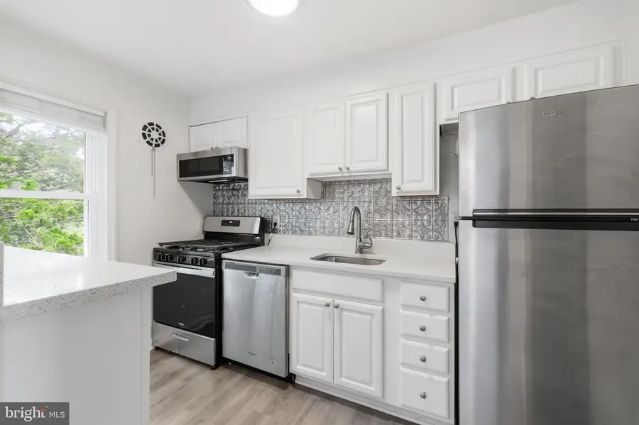 6604 10th St #c1, Alexandria, VA 22307 - #3
