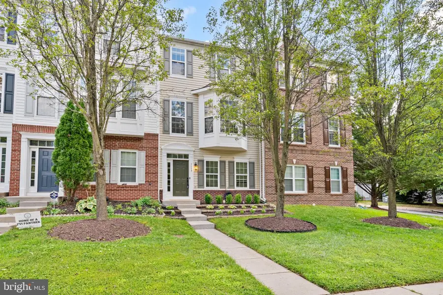 5003 Greenhouse Ter, Centreville, VA 20120 - #2