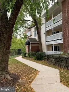 1532 Lincoln Way #103, MCLEAN, VA 22102